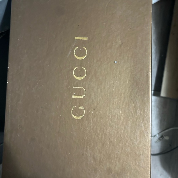 Gucci sneaker size 37 - Picture 2 of 4
